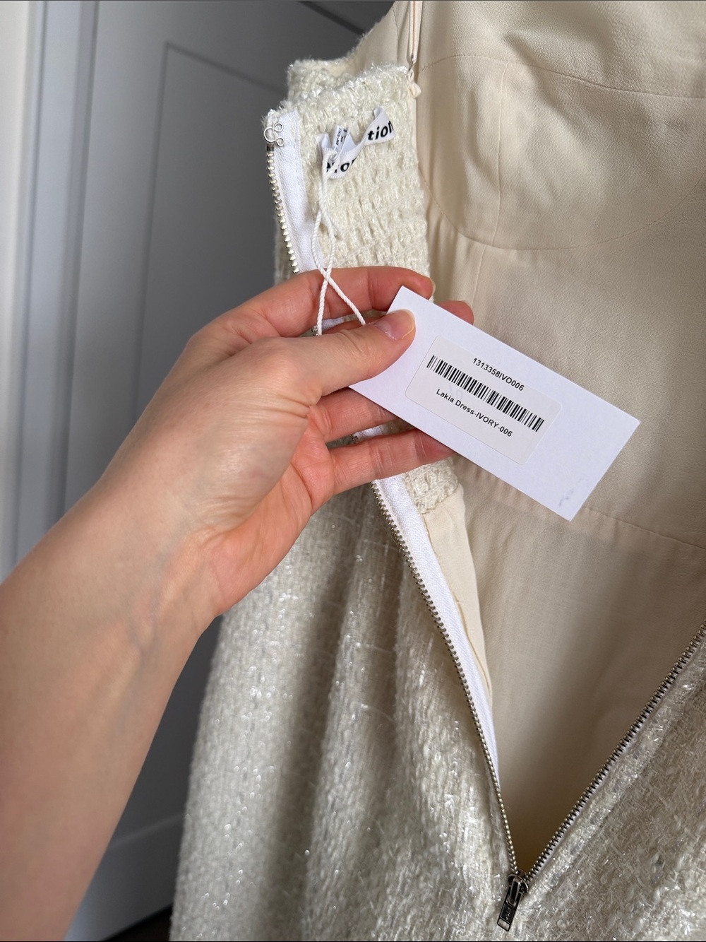 Reformation Lakia Dress Ivory - Size 6 - Picture 13 of 13